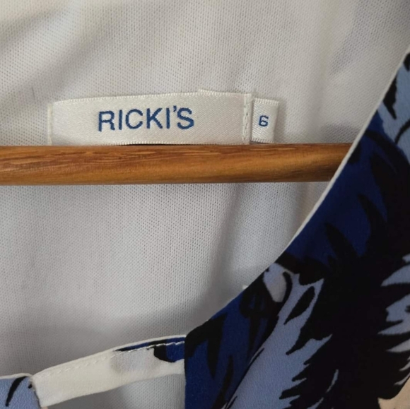 Beautiful summer dress - Picture 2 of 2